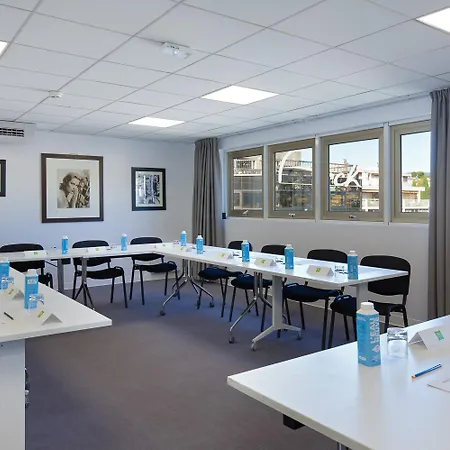 Ibis Styles Cannes Szálloda